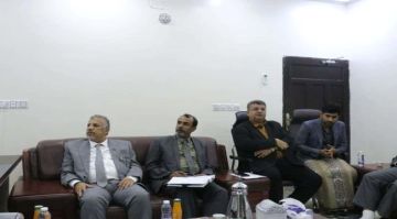 فريق التوجيه الرئاسي يزور جامعة المهرة ويطلع على نشاطها الأكاديمي