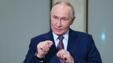 بوتين يشيد بالصاروخ المجنح بوريفيستنيك بوتين يشيد بالصاروخ المجنح بوريفيستنيك