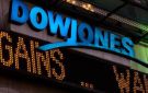 داو جونز يقفز عند الإغلاق 0.48 