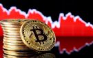 البيتكوين يخسر 3.5 في يوم واحد.. هل بدأ موسم الهبوط؟