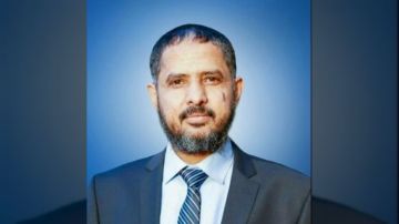 صلاح باتيس: تحرير الشرعية أول خطوة لاستعادة اليمن صلاح باتيس: تحرير الشرعية أول خطوة لاستعادة اليمن