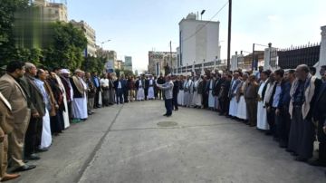 شركة الغاز تنظم وقفة احتجاجية تنديدا بالإساءة الأمريكية للقرآن الكريم شركة الغاز تنظم وقفة احتجاجية تنديدا بالإساءة الأمريكية للقرآن الكريم