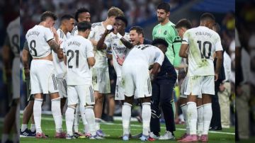 تشكيلة ريال مدريد بقيادة تشابي ألونسو ضد أتلتيك بلباو في الدوري الإسباني تشكيلة ريال مدريد بقيادة تشابي ألونسو ضد أتلتيك بلباو في الدوري الإسباني