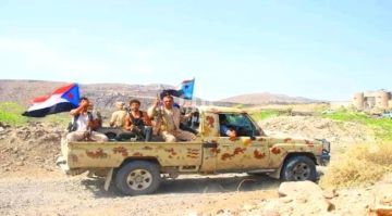 القوات المسلحة الجنوبية تحبط هجوما إرهابيا وتواصل مطاردة فلول العناصر الإرهابية في وادي عومران القوات المسلحة الجنوبية تحبط هجوما إرهابيا وتواصل مطاردة فلول العناصر الإرهابية في وادي عومران