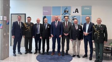 تركيا وبلجيكا تبحثان فرص التعاون في الصناعات الدفاعية تركيا وبلجيكا تبحثان فرص التعاون في الصناعات الدفاعية