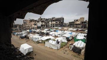 يونيسف : العواصف الشتوية تزيد معاناة العائلات النازحة والأطفال في قطاع غزة يونيسف : العواصف الشتوية تزيد معاناة العائلات النازحة والأطفال في قطاع غزة