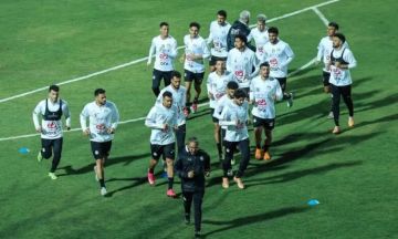 الفرصة الأخيرة لمراجعة التكتيك.. موعد مباراة مصر ونيجيريا استعدادا لكأس أمم أفريقيا الفرصة الأخيرة لمراجعة التكتيك.. موعد مباراة مصر ونيجيريا استعدادا لكأس أمم أفريقيا