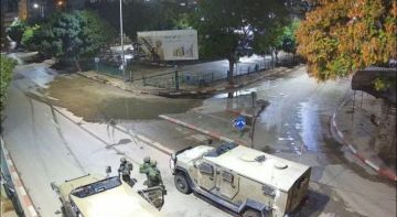 قوات العدو الاسرائيلي تشن حملة مداهمات واعتقالات واسعة في الضفة الغربية قوات العدو الاسرائيلي تشن حملة مداهمات واعتقالات واسعة في الضفة الغربية