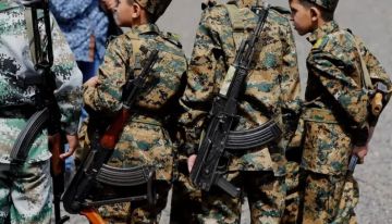 تنفيذ دورات تدريبية قتالية لأبناء القبائل غالبيتهم من الأطفال في محافظة صنعاء تنفيذ دورات تدريبية قتالية لأبناء القبائل غالبيتهم من الأطفال في محافظة صنعاء