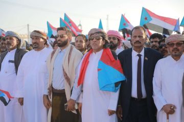 انتقالي المهرة ينظم فعالية جماهيرية حاشدة بمناسبة الذكرى الـ58 للاستقلال الوطني والانتصارات الجنوبية انتقالي المهرة ينظم فعالية جماهيرية حاشدة بمناسبة الذكرى الـ58 للاستقلال الوطني والانتصارات الجنوبية