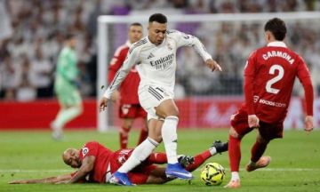 مبابي يعادل رقم رونالدو القياسي في فوز ريال 2-صفر على إشبيلية