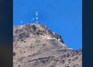 مجهولون يهاجمون منزل حارس محطة اتصالات في خولان عقب انقطاع الخدمة عن المنطقة مجهولون يهاجمون منزل حارس محطة اتصالات في خولان عقب انقطاع الخدمة عن المنطقة