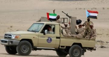 مليشيا الانتقالي تسيطر على ميناء في المهرة وتطرد قوات درع الوطن منه مليشيا الانتقالي تسيطر على ميناء في المهرة وتطرد قوات درع الوطن منه