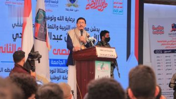 الصعدي يدشن المستوى الثاني من دورات طوفان الأقصى في الجامعة الإماراتية