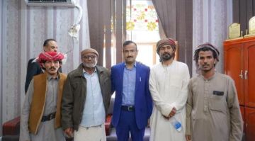 محافظ شبوة يستقبل قيادات سياسية ومجتمعية ويؤكد أولوية الاستقرار والتنمية