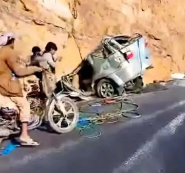 وفاة ثلاثة أشخاص من أسرة واحدة وإصابة آخرين في حادث مروري مروع بالمحويت