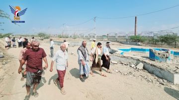 تفقد سير العمل بمشروع إعادة تأهيل حديقة 22 مايو بمدينة الحديدة تفقد سير العمل بمشروع إعادة تأهيل حديقة 22 مايو بمدينة الحديدة