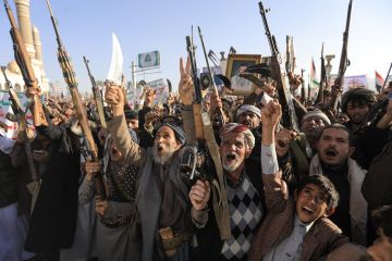 ضاحي خلفان يعبر عن أمنيته بتحرير شمال اليمن من قبضة الحوثيين ضاحي خلفان يعبر عن أمنيته بتحرير شمال اليمن من قبضة الحوثيين