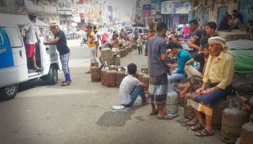 قطاع قبلي في مأرب يخلق أزمة غاز خانقة في عدن.. والشركة تحذر من امتدادها لبقية المناطق قطاع قبلي في مأرب يخلق أزمة غاز خانقة في عدن.. والشركة تحذر من امتدادها لبقية المناطق