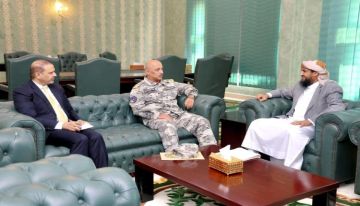 المحرمي يوجه بتعزيز قدرات خفر السواحل لمواجهة تهريب الأسلحة والتهديدات البحرية المحرمي يوجه بتعزيز قدرات خفر السواحل لمواجهة تهريب الأسلحة والتهديدات البحرية