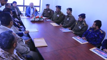 اجتماع برئاسة المساوى لمناقشة الخطة الأمنية في تعز