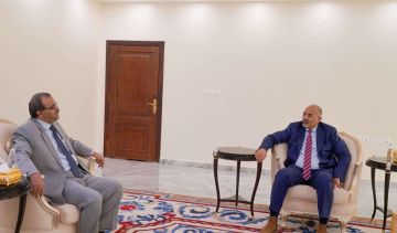 الرئيس الزبيدي: تأمين الجنوب حجر الزاوية والمنطلق الحقيقي لأي معركة لتحرير الشمال الرئيس الزبيدي: تأمين الجنوب حجر الزاوية والمنطلق الحقيقي لأي معركة لتحرير الشمال