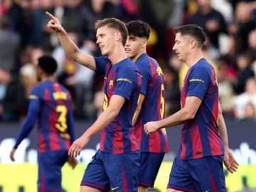 برشلونة يواجه ريال بيتيس للحفاظ على صدارة الدوري الإسباني برشلونة يواجه ريال بيتيس للحفاظ على صدارة الدوري الإسباني