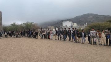 وقفات بمدارس الحشاء في الضالع للتنديد بالإساءة الأمريكية للقرآن الكريم وقفات بمدارس الحشاء في الضالع للتنديد بالإساءة الأمريكية للقرآن الكريم