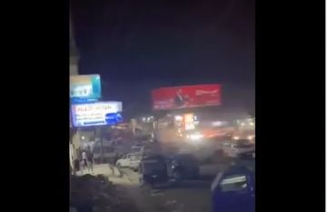 مجزرة جماعية في صنعاء.. بالفيديو مقتل اربعة اشخاص من بينهم نساء برصاص مسلح في شارع خولان مجزرة جماعية في صنعاء.. بالفيديو مقتل اربعة اشخاص من بينهم نساء برصاص مسلح في شارع خولان