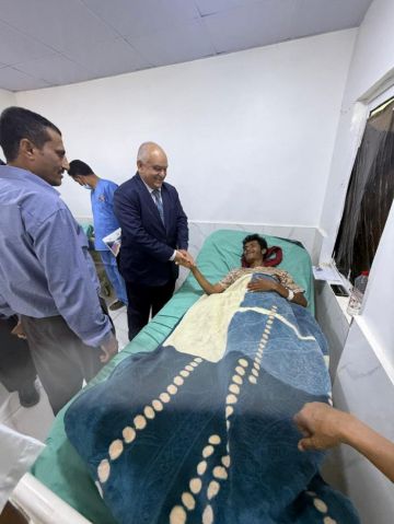 وزير الخدمة المدنية يطمئن على جرحى القوات الجنوبية في مستشفى عبود وزير الخدمة المدنية يطمئن على جرحى القوات الجنوبية في مستشفى عبود