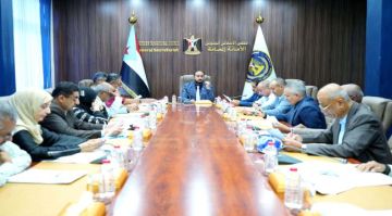 الأمانة العامة تناقش المشهد السياسي والحراك الشعبي الجماهيري المتصاعد في مخيمات الاعتصام الأمانة العامة تناقش المشهد السياسي والحراك الشعبي الجماهيري المتصاعد في مخيمات الاعتصام