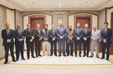 الانتقالي يعترف بتوجه سعودي لإقالة مسؤوليه ووزراء منشقون يبدؤون القفز من سفينته