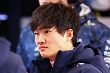 فورمولا 1: تسونودا يتعهد بالعودة بعد قرار ريد بول الصعب جدا بالتخلي عنه