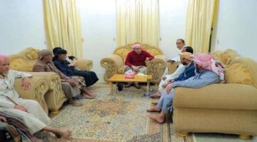 الكثيري يلتقي عددا من مشايخ وأعيان وادي وصحراء حضرموت