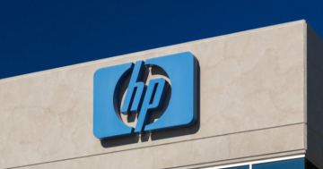 سهم إتش بي يتراجع بعد خطة تسريح 6 آلاف موظف