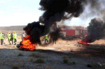 تدريب عملي لكوادر فرع شركة النفط بذمار في مهارات الدفاع المدني تدريب عملي لكوادر فرع شركة النفط بذمار في مهارات الدفاع المدني