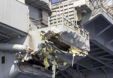 تحقيق أمريكي رسمي: عمليات اليمن تفضح عيوب البحرية الأميركية في البحر الأحمر تحقيق أمريكي رسمي: عمليات اليمن تفضح عيوب البحرية الأميركية في البحر الأحمر