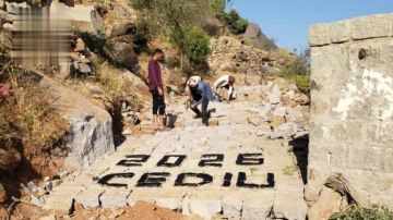 مبادرة مجتمعية لشق ورصف طريق في حفاش بالمحويت