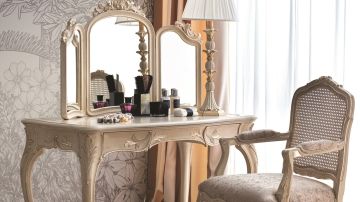 مساحة العناية التي تعكس روحك... طاولات الزينة تعود لتتصدر المشهد!