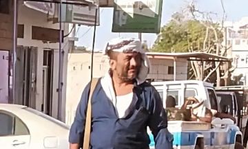 العثور على جثة ضابط في البحث الجنائي قتل بظروف غامضة جنوبي اليمن العثور على جثة ضابط في البحث الجنائي قتل بظروف غامضة جنوبي اليمن