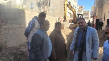 تفقد مشاريع الصرف الصحي في شعوب وبني الحارث بمساهمات مجتمعية