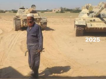 بعد 31 عاما مهندس دبابات جنوبي يستلم ذات الورشة العسكرية التي خدم بها في مطلع التسعينات صور بعد 31 عاما مهندس دبابات جنوبي يستلم ذات الورشة العسكرية التي خدم بها في مطلع التسعينات صور