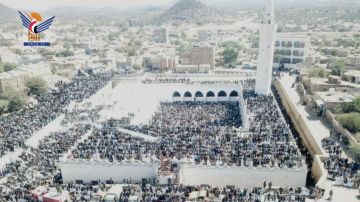 تعز.. إحياء جمعة رجب في جامع الجند التاريخي بمشاركة واسعة من المواطنين