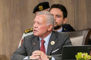 العاهل الأردني يدعو واشنطن إلى ضم المملكة لبرنامج الدخول العالمي