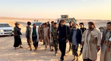 الجفري يزور أبطال القوات المسلحة الجنوبية في معسكر عارين الجفري يزور أبطال القوات المسلحة الجنوبية في معسكر عارين