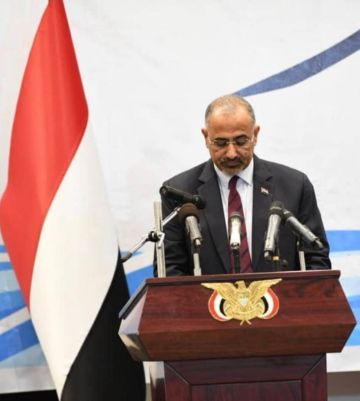 عقب خسارة مكاسبه.. تعويل الانتقالي على السعودية لتنصيب رئيسه بدل العليمي والأخيرة تدفع لتجريده عقب خسارة مكاسبه.. تعويل الانتقالي على السعودية لتنصيب رئيسه بدل العليمي والأخيرة تدفع لتجريده