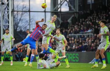 مانشستر سيتي يفوز على مضيفه كريستال بالاس بالدوري الإنحليزي