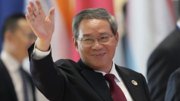 رئيس مجلس الدولة الصيني: الآثار المدمرة للتعريفات الجمركية أصبحت أكثر وضوحا حول العالم رئيس مجلس الدولة الصيني: الآثار المدمرة للتعريفات الجمركية أصبحت أكثر وضوحا حول العالم