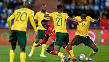 كأس الأمم الأفريقية.. فوستر يقود جنوب إفريقيا إلى تجاوز أنغولا
