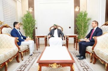 المحرمي يلتقي نائب وزير الإعلام والثقافة والسياحة ويشدد على تطوير الأداء المؤسسي للوزارة